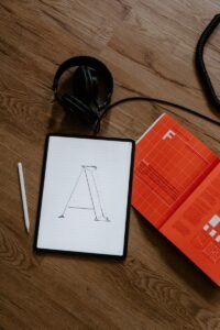 How to write the perfect first message on a dating app